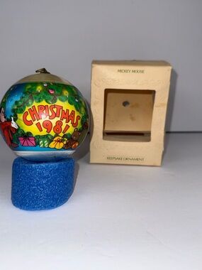 Vintage USA 1981 Hallmark Mickey Mouse Unbreakable Satin Ball Christmas Ornament